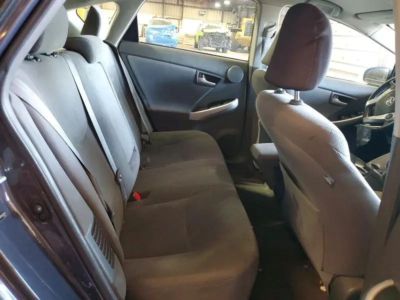 2010 TOYOTA PRIUS III  