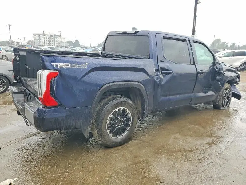 2024 TOYOTA TUNDRA CREWMAX SR  