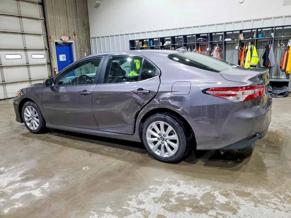 2019 TOYOTA CAMRY LE  