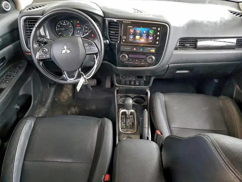 2018 MITSUBISHI OUTLANDER SE  