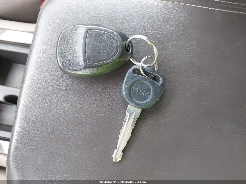 2013 GMC ACADIA DENALI