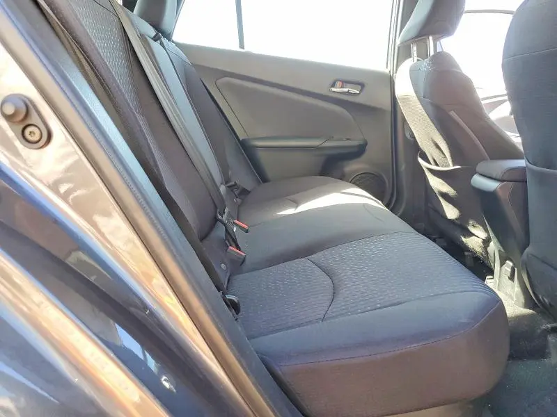 2018 TOYOTA PRIUS THREE  