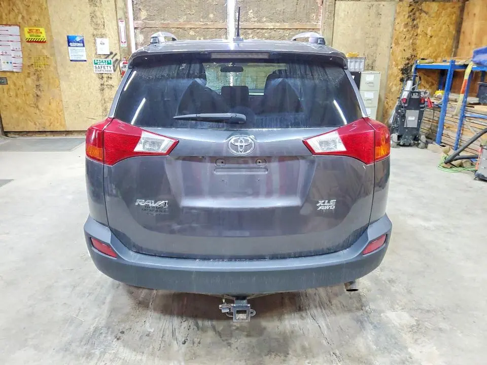 2015 TOYOTA RAV4 XLE  