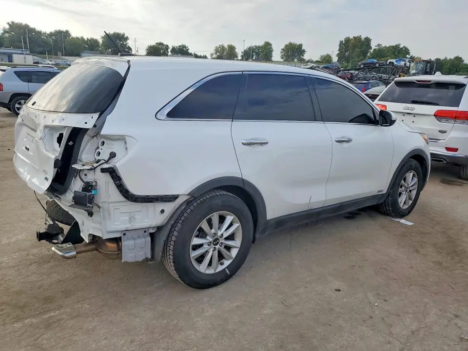 2019 KIA SORENTO LX V6  