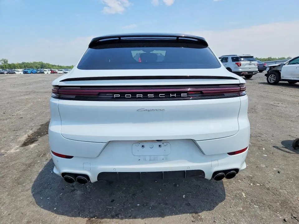 2024 PORSCHE CAYENNE COUPE  