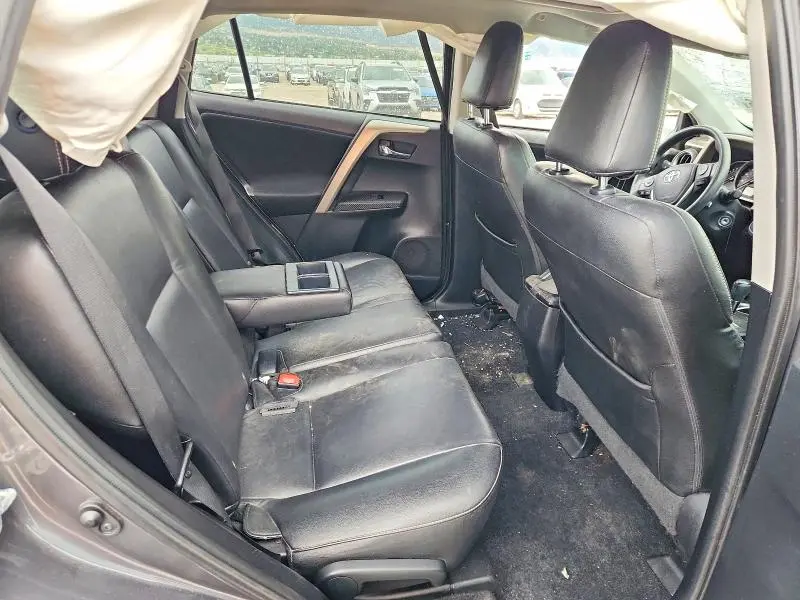 2014 TOYOTA RAV4 XLE  