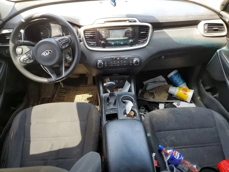 2017 KIA SORENTO LX V6  