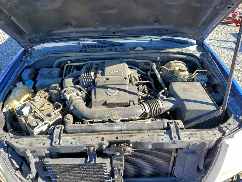 2013 NISSAN FRONTIER S  