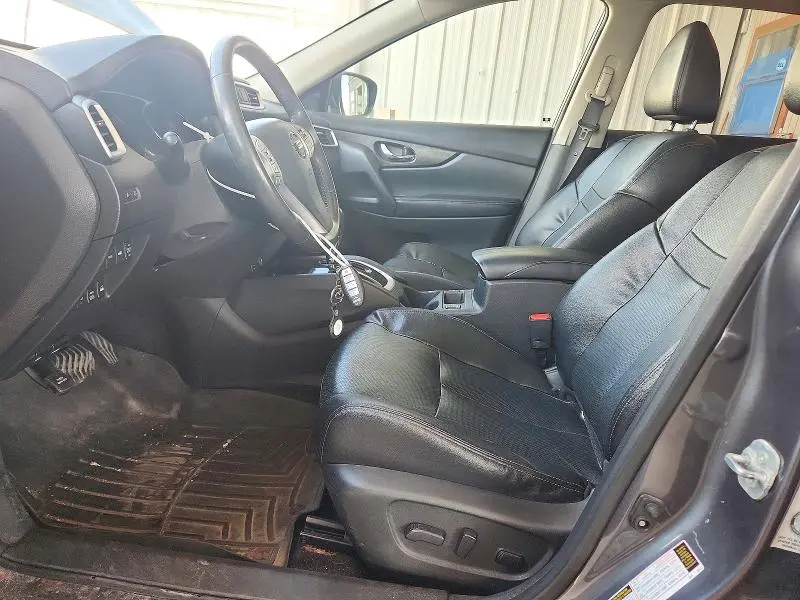2016 NISSAN ROGUE SL  
