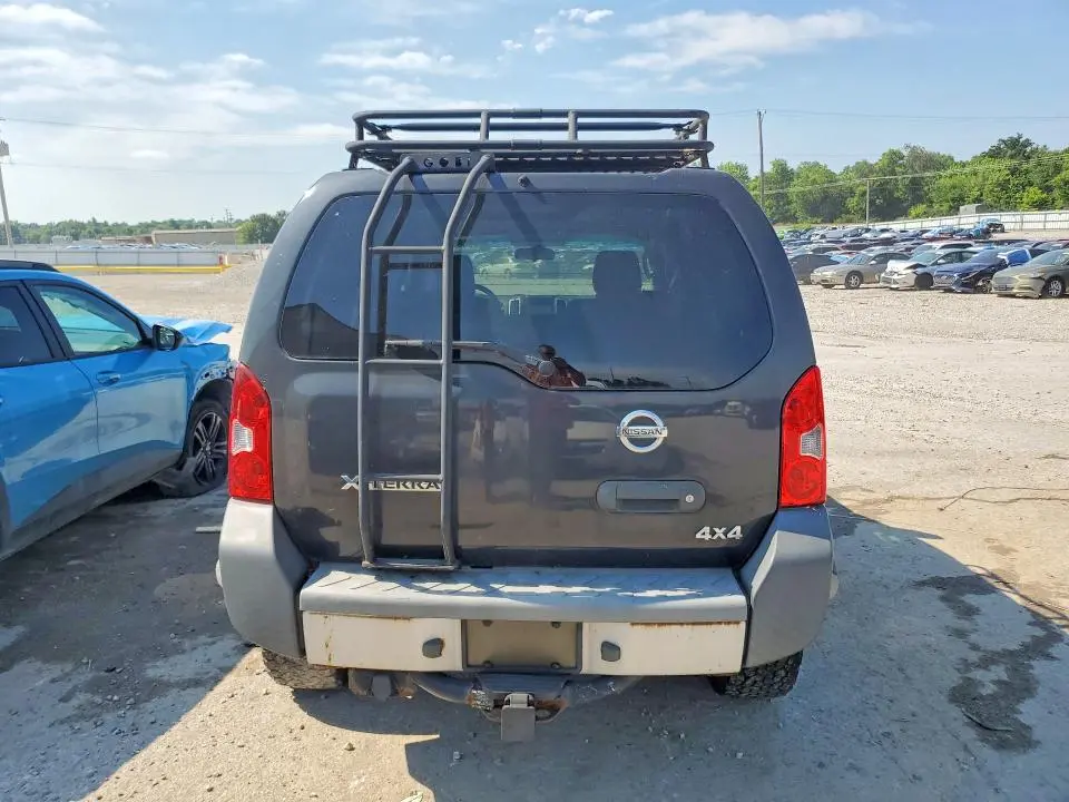 2010 NISSAN XTERRA X  