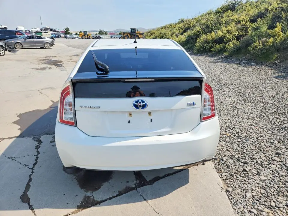 2012 TOYOTA PRIUS TWO  