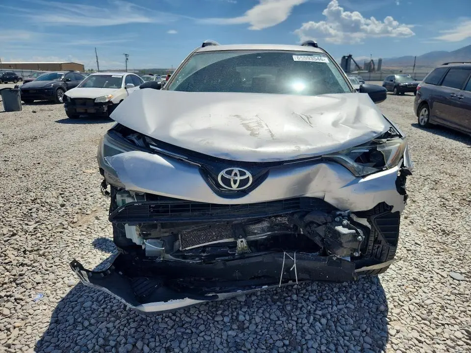 2016 TOYOTA RAV4 LE  