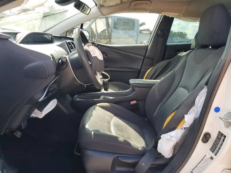 2017 TOYOTA PRIUS TWO  