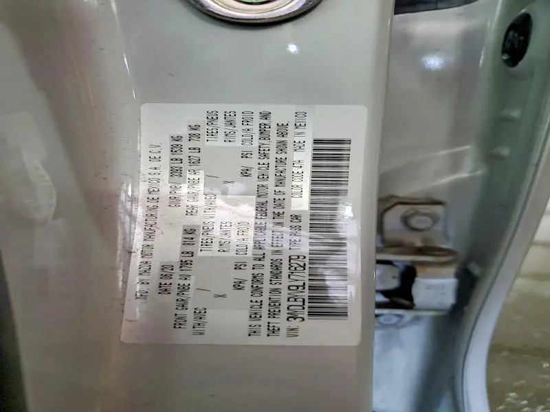 2020 TOYOTA YARIS L  