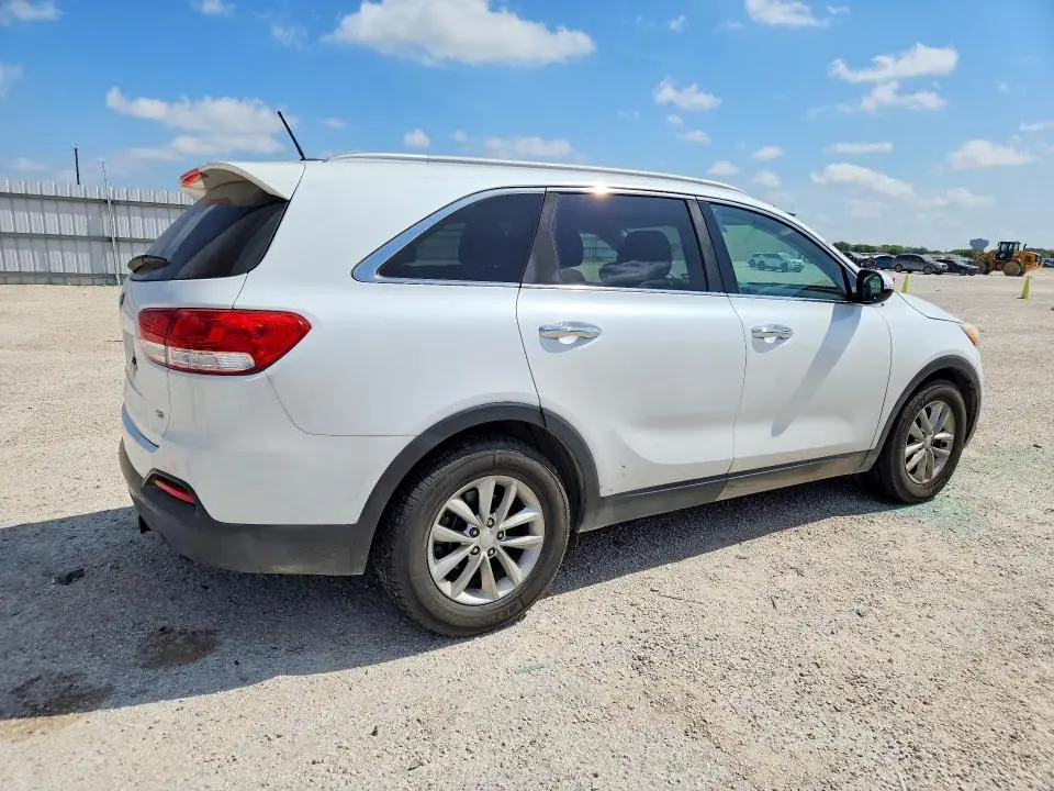 2016 KIA SORENTO LX V6  