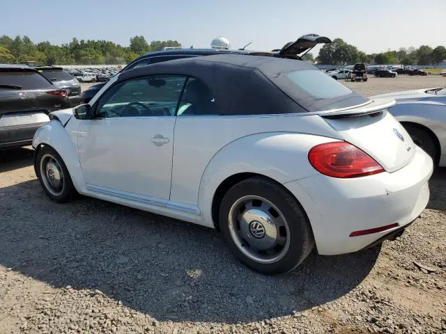 2016 VOLKSWAGEN BEETLE S/SE  