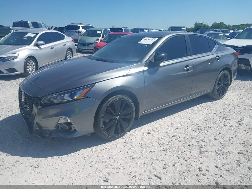 2022 NISSAN ALTIMA SR FWD