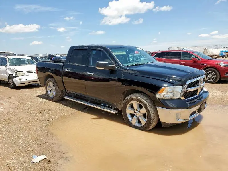 2015 RAM 1500 SLT  