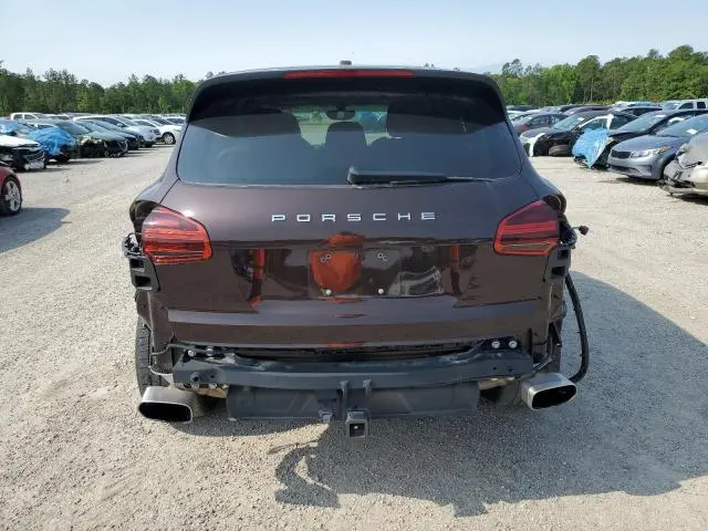 2018 PORSCHE CAYENNE   