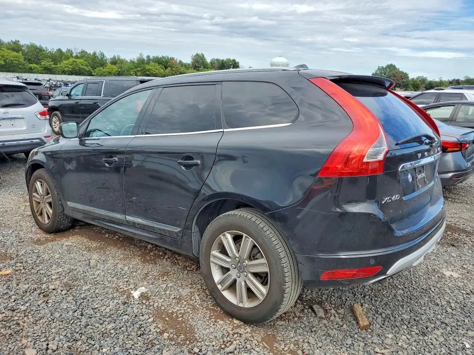 2017 VOLVO XC60 T5 DYNAMIC  
