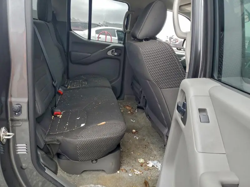 2016 NISSAN FRONTIER S  