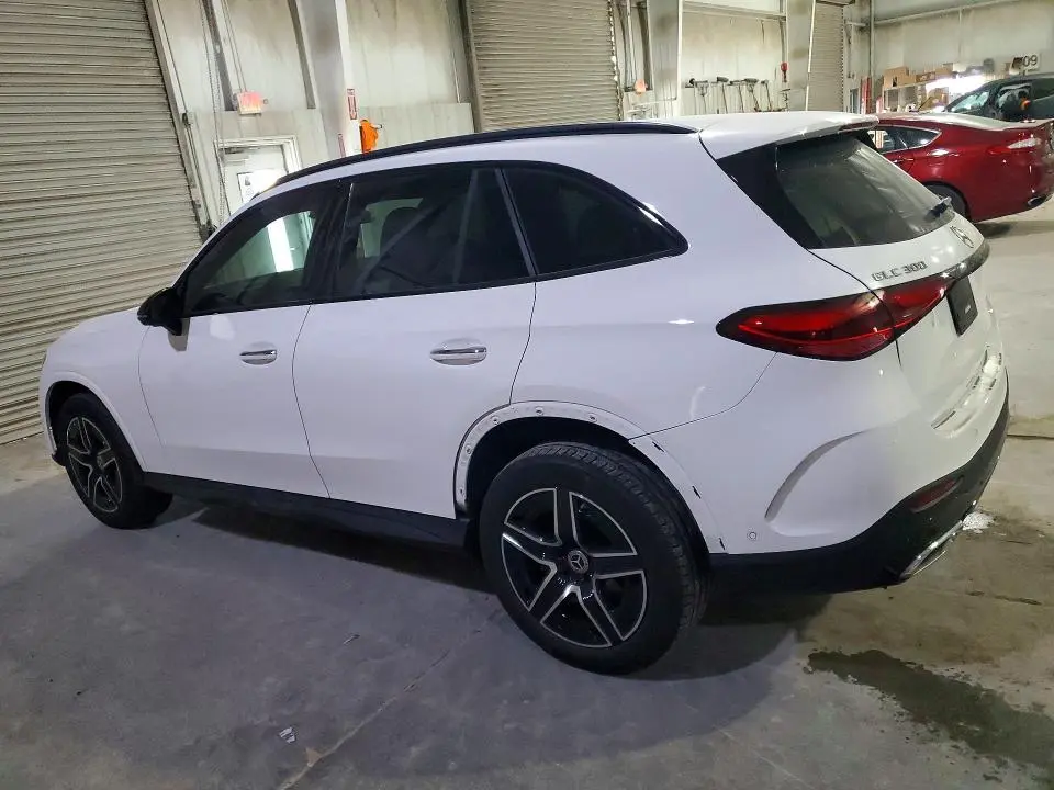 2026 MERCEDES-BENZ GLC 300 4MATIC  