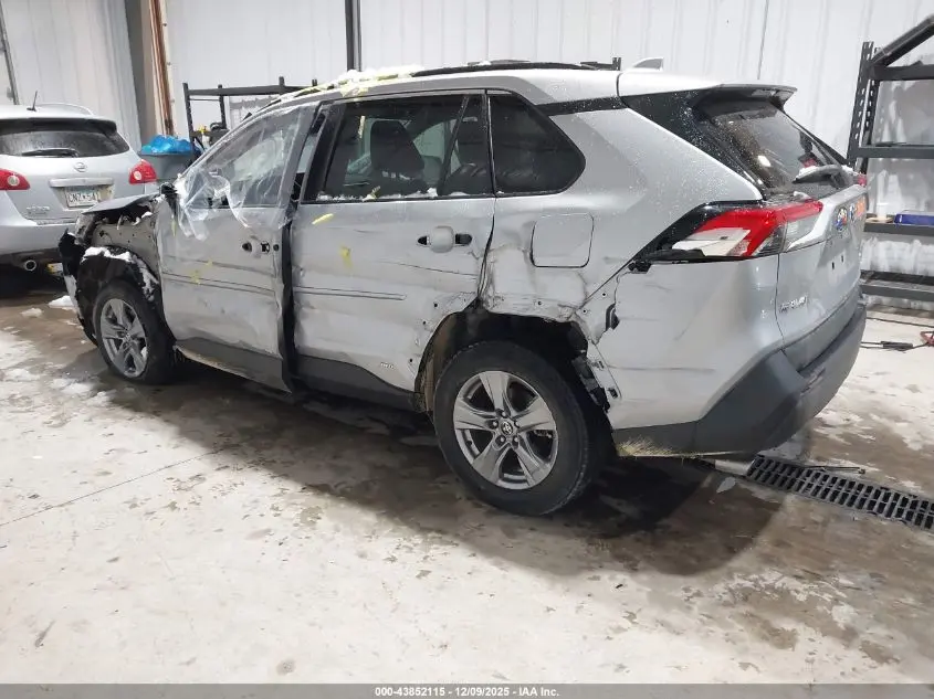 2022 TOYOTA RAV4 HYBRID XLE