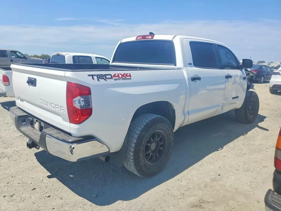 2020 TOYOTA TUNDRA SR5  