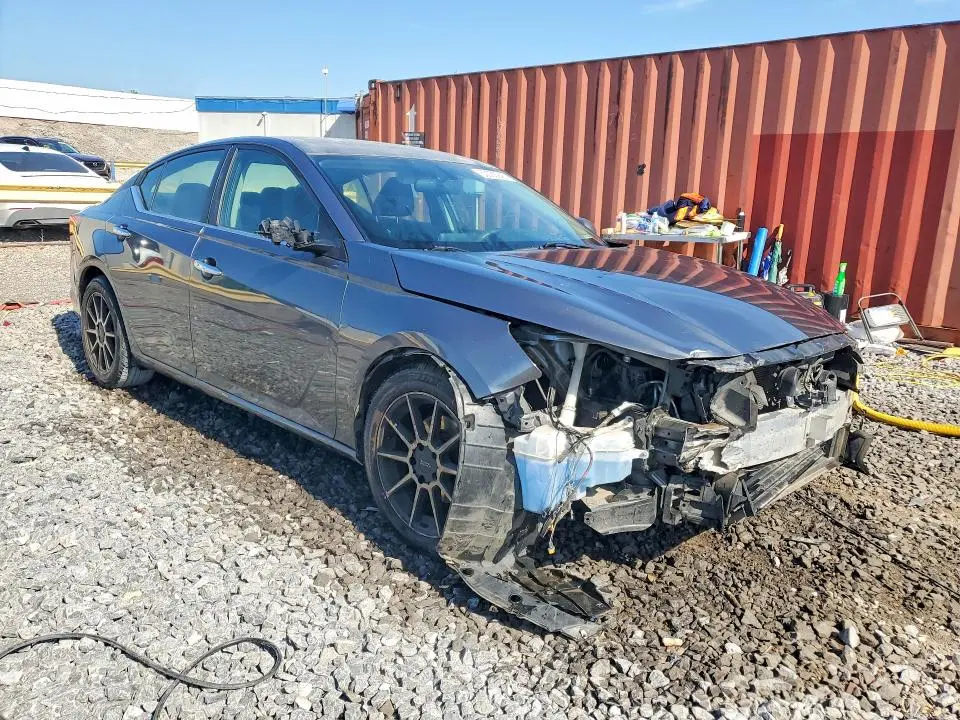 2019 NISSAN ALTIMA S  