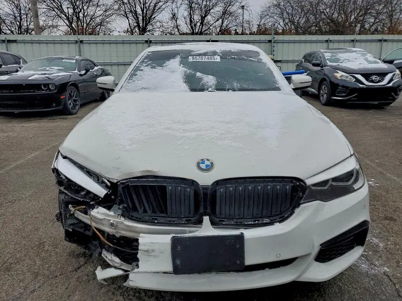 2019 BMW 530E   