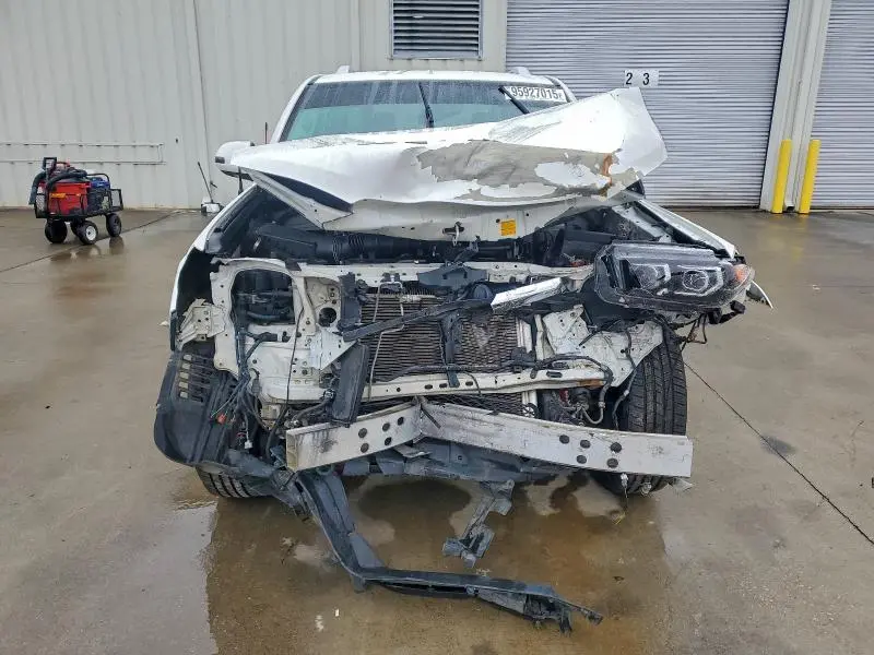 2013 TOYOTA 4RUNNER SR5  