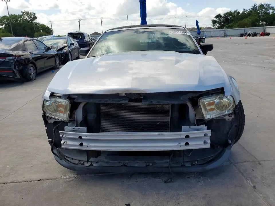 2011 FORD MUSTANG   