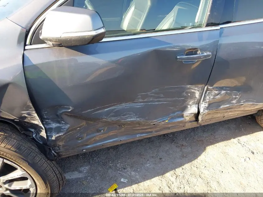 2022 GMC ACADIA AWD DENALI