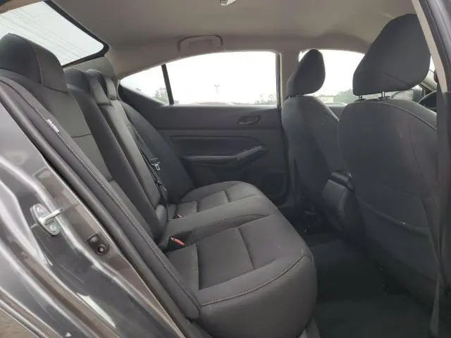 2024 NISSAN ALTIMA SV  