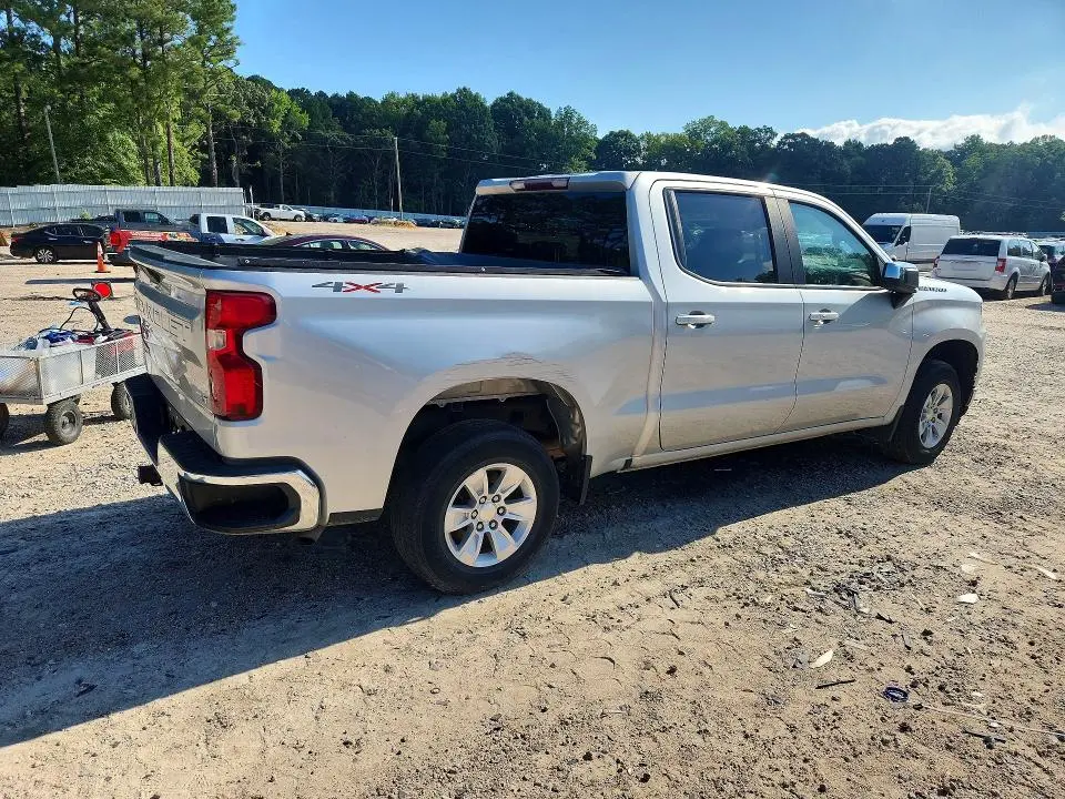 2021 CHEVROLET SILVERADO K1500 LT  