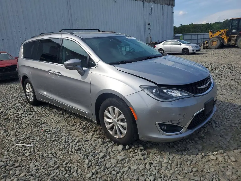 2017 CHRYSLER PACIFICA TOURING L  