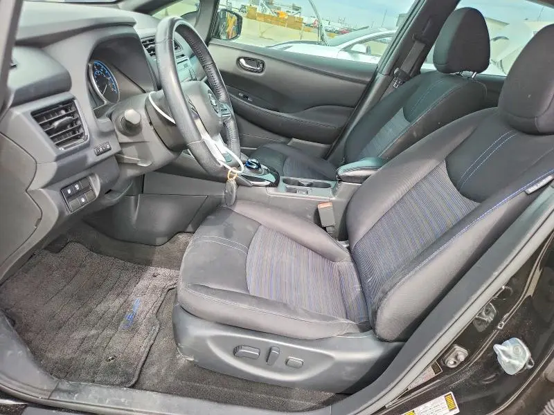 2018 NISSAN LEAF SV  