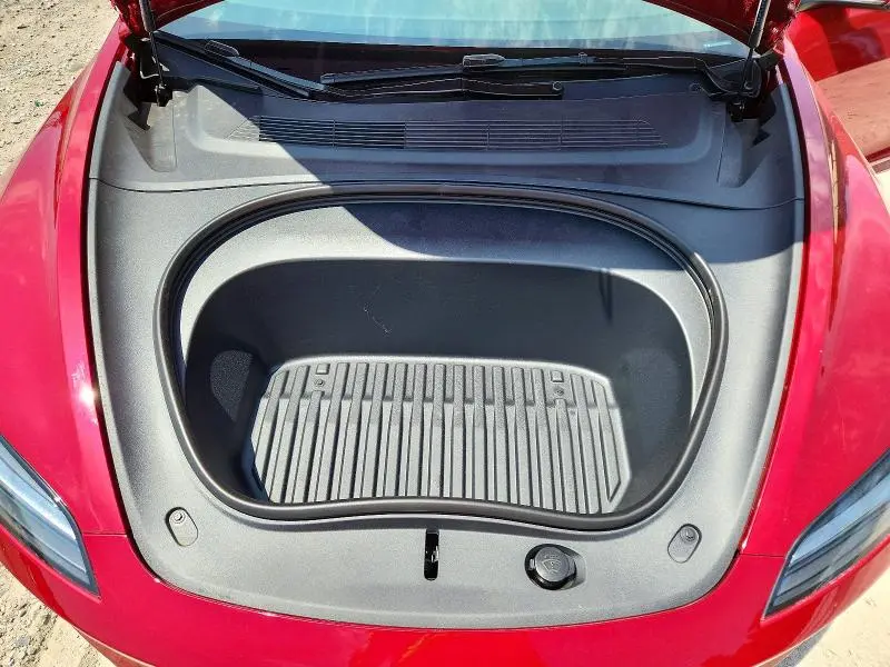 2026 TESLA MODEL 3   