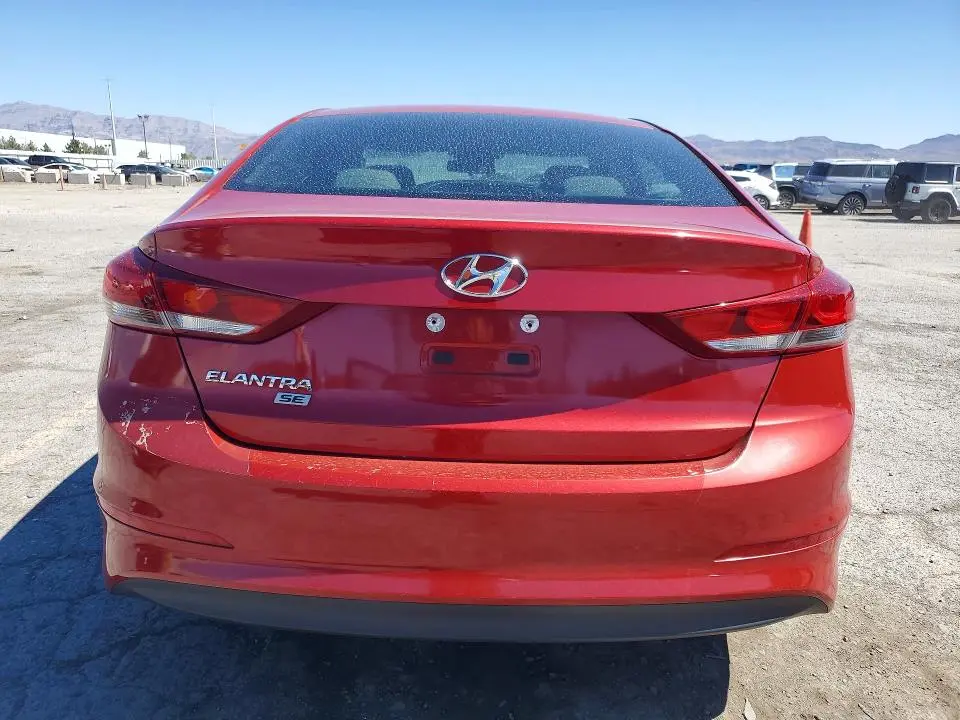 2018 HYUNDAI ELANTRA SE  