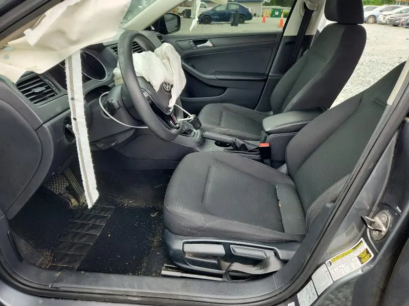 2015 VOLKSWAGEN JETTA BASE  