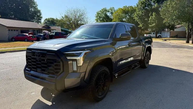 2026 TOYOTA TUNDRA CREWMAX SR  