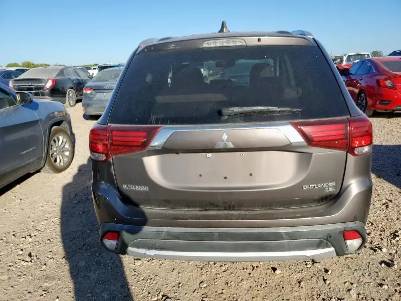 2018 MITSUBISHI OUTLANDER SE  