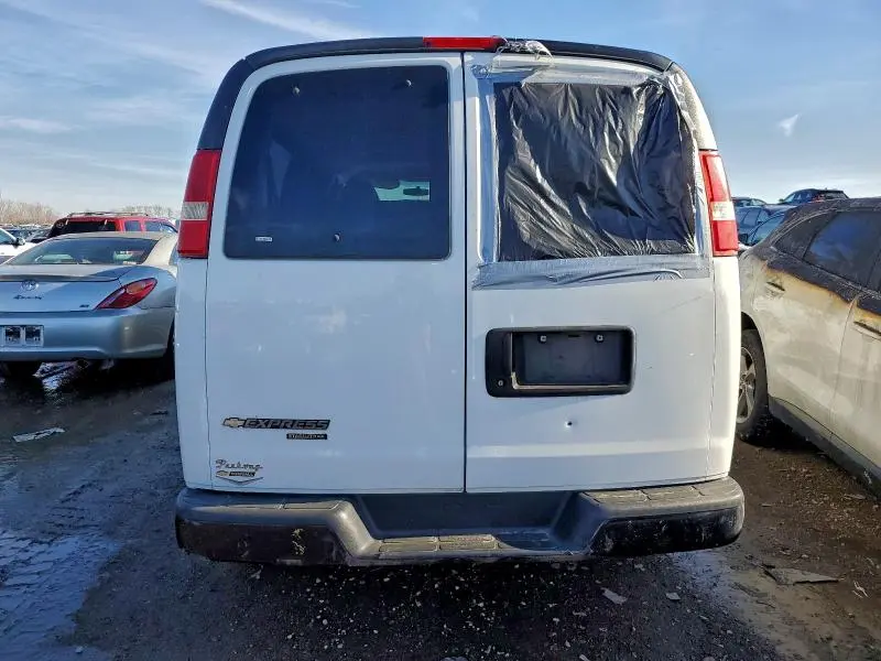 2015 CHEVROLET EXPRESS G3500 LS  