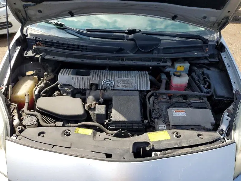 2011 TOYOTA PRIUS THREE  