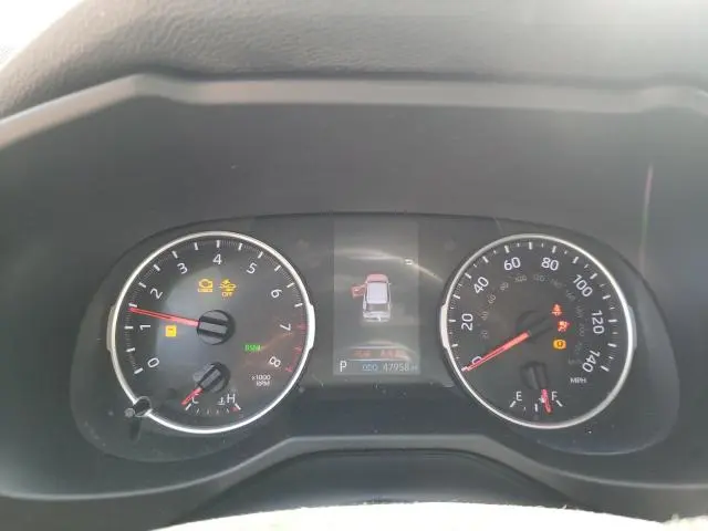 2020 TOYOTA RAV4 XLE  