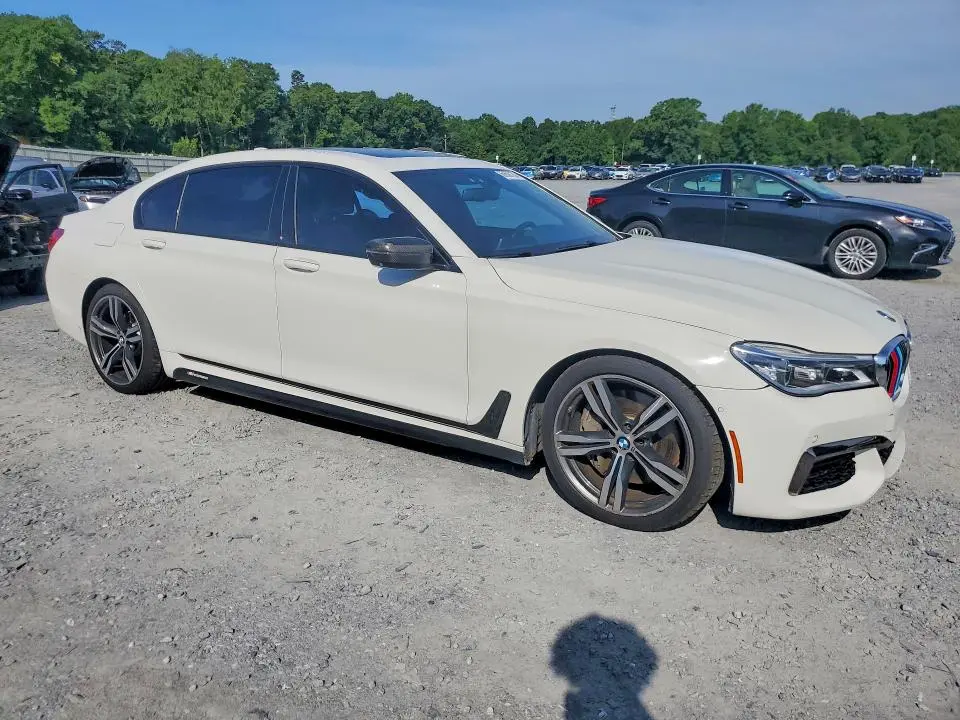 2017 BMW 750 XI  