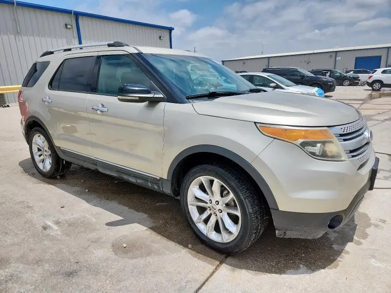 2011 FORD EXPLORER XLT  