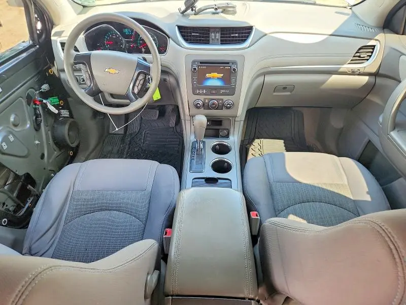 2013 CHEVROLET TRAVERSE LS  