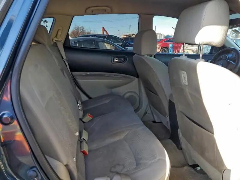 2014 NISSAN ROGUE SELECT S  