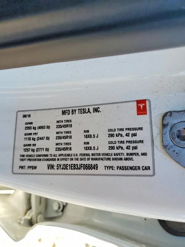 2018 TESLA MODEL 3   